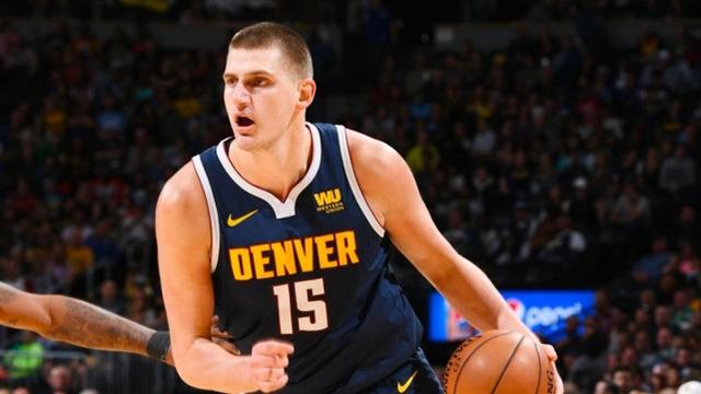 攻防两端均 攻防两端均