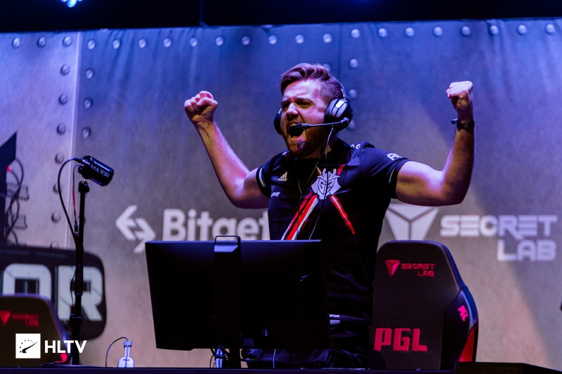 成名并被铭 成名并被铭